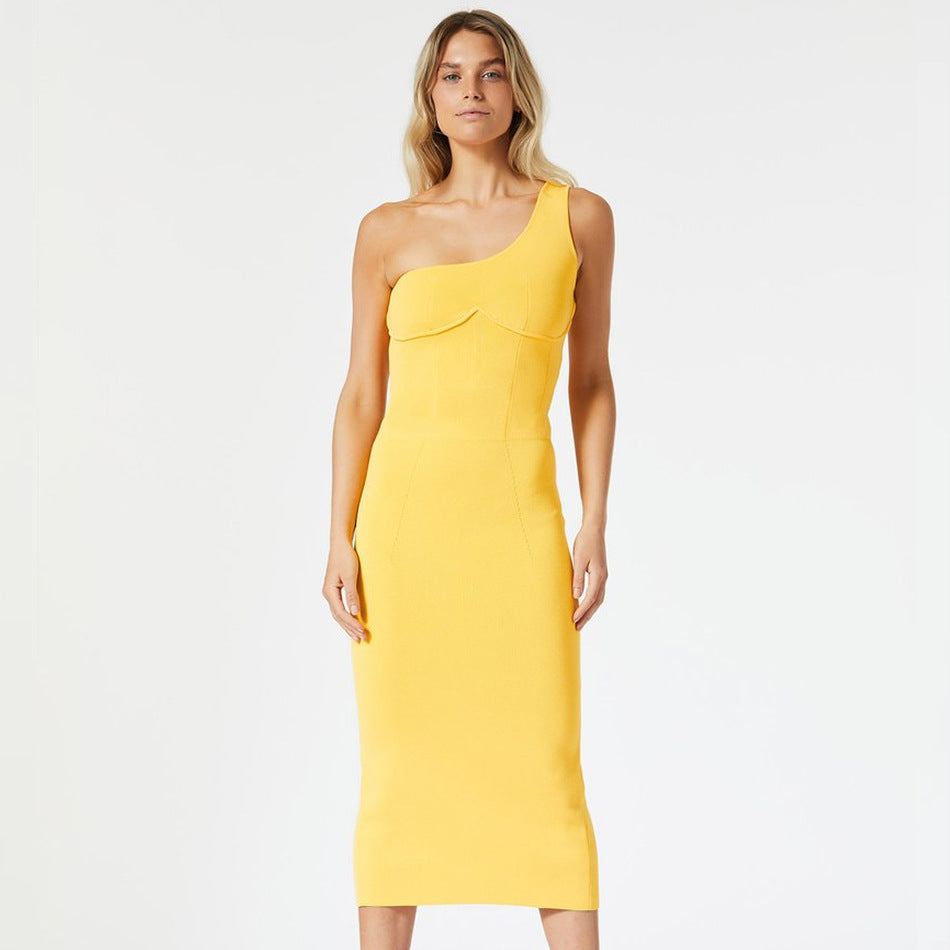 New Cocktail Party Dinner Party Ladies Dress Solid Color Slanted Shoulder Yellow Single Shoulder Sleeveless Back Slit Bandage Skirt