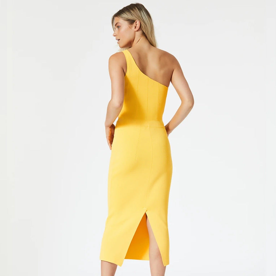New Cocktail Party Dinner Party Ladies Dress Solid Color Slanted Shoulder Yellow Single Shoulder Sleeveless Back Slit Bandage Skirt
